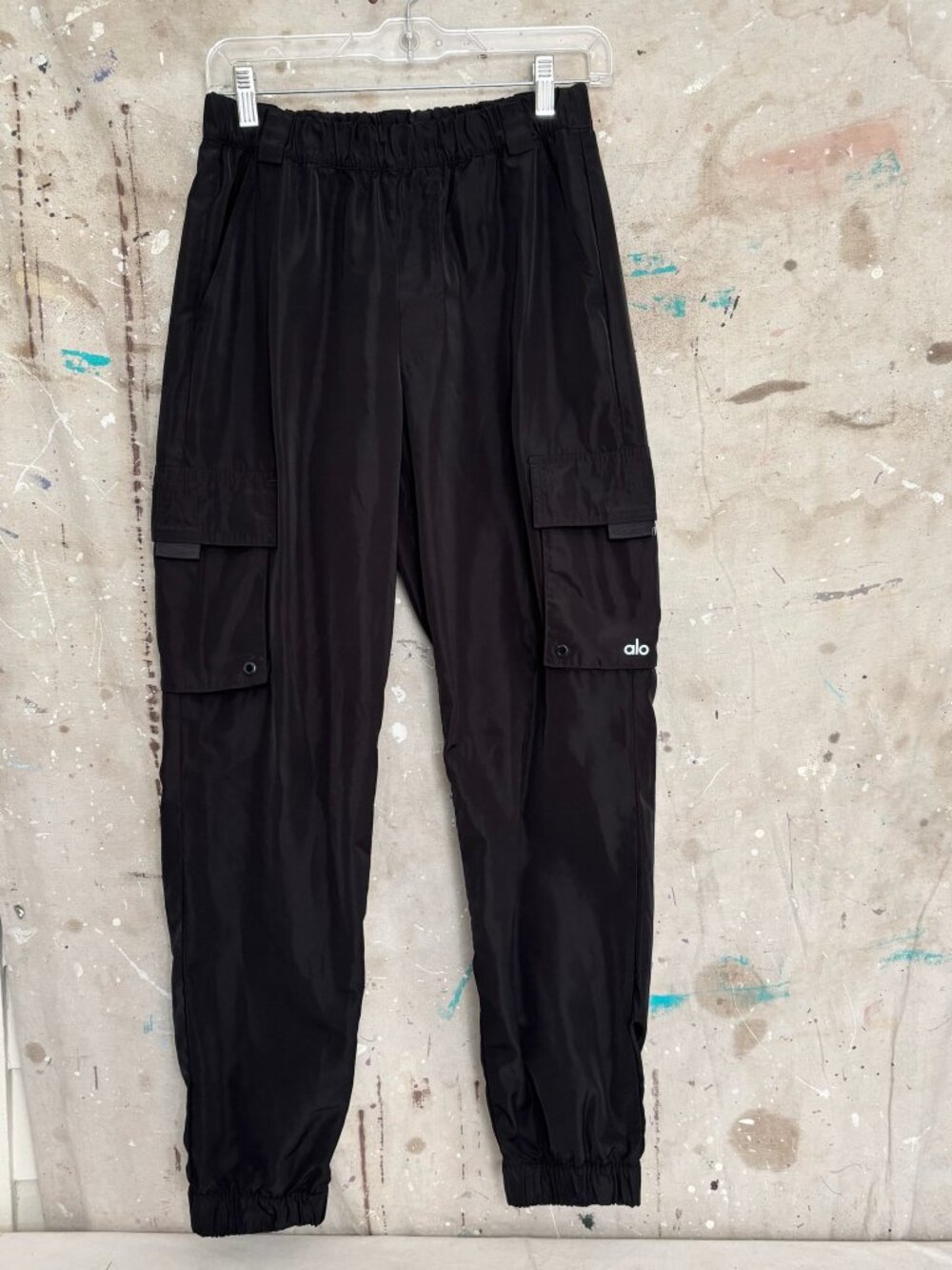 Alo Yoga It Girl Cargo Jogger Pant - Picture 3 of 5